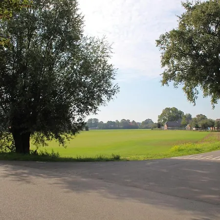 Bed & Breakfast De Lindehoek